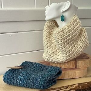 $49 SALE Handmade Crochet Chunky Knit Scarf Cream Men Women Gender Neutral